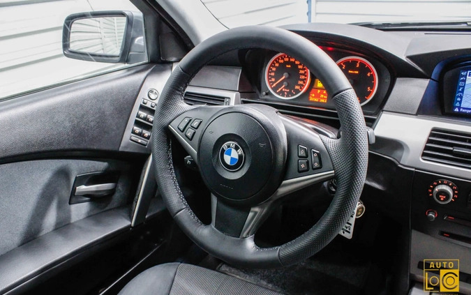 BMW Seria 5 cena 18888 przebieg: 297000, rok produkcji 2005 z Różan małe 407